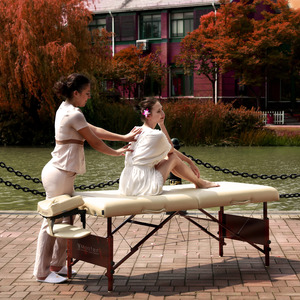 Master Massage 30" Del Ray Professional Portable Massage Table Pacakge Cream
